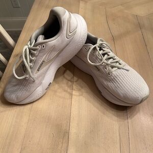 Mens Brooks Glycerin 21 Running Sneakers white/Gray size 10.5